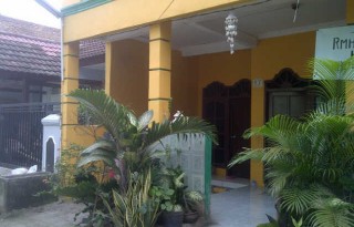 Dijual Rumah Strategis di Rawa Lumbu, Bekasi AG327