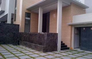 Dijual Cepat Rumah Townhouse di Cilandak Ampera, Jaksel AG362