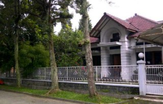 Dijual Rumah Strategis di Komplek Mekar Wangi, Bandung AG401
