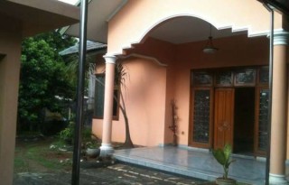 Dijual Rumah Strategis di Jalan Haji Sailin, Jakarta Selatan AG428