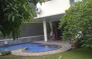 Jual Rumah Cozy Dalam Komplek di Pejaten Barat, Jakarta Selatan AG435
