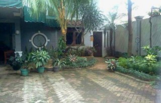 Dijual Rumah Bagus Asri dan Terawat di Depok AG495