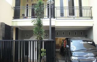 Dijual Rumah di Perum Pondok Timur Indah 2, Bekasi Timur PR685