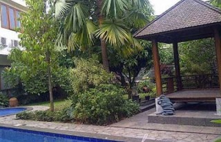 Dijual Rumah Strategis Dan Nyaman di Kemang, Jakarta Selatan PH013