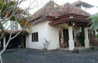 Dijual Villa Lokasi Terbaik di Desa Tibubeneng, Kuta Utara, Bali AG551