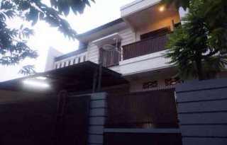 Dijual Rumah Strategis di Jembatan Utara, Jakarta Selatan PR755