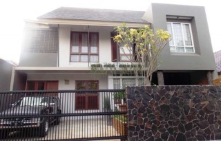 [TERJUAL] Rumah Baru Arsitek Resort Tropis View 2 Gunung di Bogor P0545