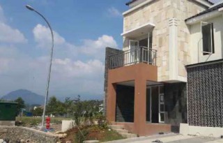 Centronia Residence Perumahan Exclusive di Sentul City, Bogor MD432