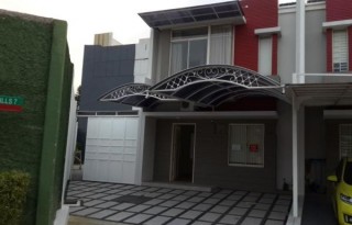 Dijual Rumah Strategis di Golf Lake Residence, Jakarta Barat AG593