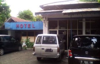 Dijual Tanah Beserta Bangunan HOTEL ADHI RAMA di Menteng, Jakarta PR830