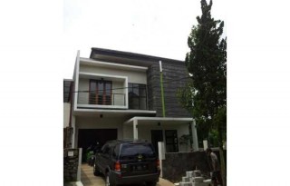 Dijual Rumah Strategis di Kompleks Setra Duta, Bandung PR873