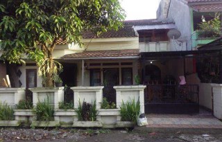 Dijual Rumah Strategis di Komplek Good Yeard, Bogor PR884