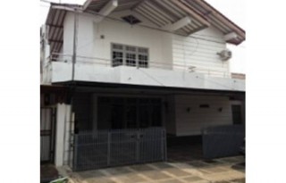 Dijual Rumah Strategis di Jl. Batam Cinere, Depok P1156