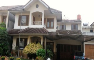 Dijual Rumah Nyaman dan Strategis di Taman Gedong, Jakarta Timur PR988