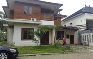 Dijual Rumah Nyaman dan Asri di Bogor Raya Golf, Bogor AG807