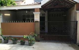 [TERJUAl] Rumah Strategis di Rawa Lumbu, Bekasi PR1037