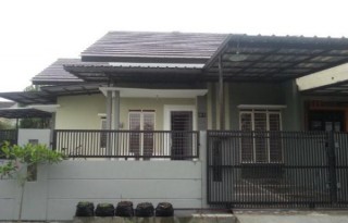 Dijual Rumah Hook di Taman Holis Indah, Bandung PR1143