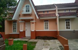 Disewakan Rumah di Taman Venesia, Sentul City, Bogor PR1256