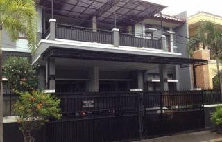 Dijual Cepat 2 Rumah Kembar Bonus Investasi Kos-kosan PR1300