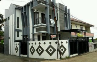 Dijual Rumah Tingkat Baru Posisi Hook, Limo, Depok PR1368