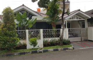 Jual Rumah Nyaman Terawat di  Perumahan Tanjung Barat Indah PR1381