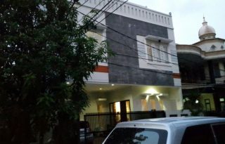 Dijual Rumah Luas 3 Lantai di Kelapa Gading Jakarta Utara AG977