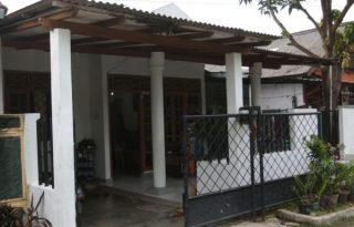 Dijual Rumah Strategis Siap Huni Komplek Alvita, Ciputat PR1430