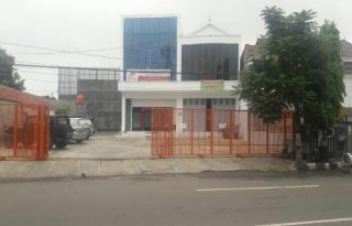 Dijual 2 Ruko Luas dan Strategis di Jalan Siliwangi Cirebon PR1455