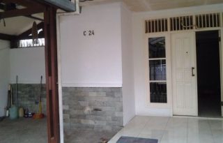 Disewakan Rumah Luas di Pesanggrahan Permai, Jakarta Selatan PR1499