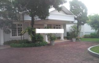 Jual Rumah Mewah Hitung Tanah Saja di Kemang, Jakarta Selatan AG1042