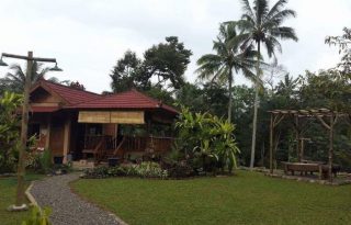 Dijual Villa Dengan Tanah Luas 1000 m2 di Tapos Ciawi PR1522