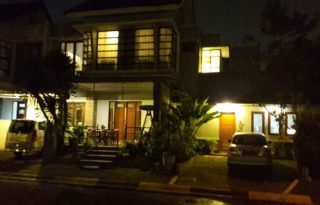 Dijual Rumah Luas 2 Lantai di Bintaro Sektor 2, Jakarta Selatan AG1053