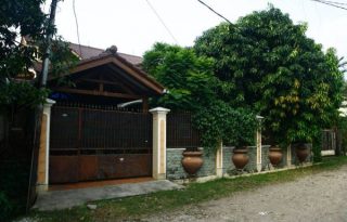 Jual Rumah Luas dan Nyaman Siap Huni di Duren Sawit, Jakarta PR1536