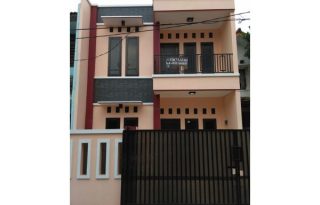 Disewakan Rumah Tingkat di Pondok Kelapa Jakarta Timur P0874