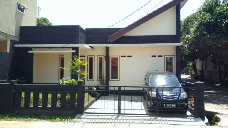 RUMAH DIJUAL: Dijual Rumah Hoek Baru di Perumahan Mutiara 
