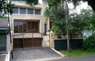Dijual Rumah 3,5 Lantai di Jalan Gedung Pinang, Pondok Indah AG1111