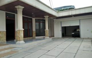 Dijual Cepat Rumah Luas 3 Unit Fasilitas Lengkap di Kemang Prapatan, Jakarta Selatan Pr1625