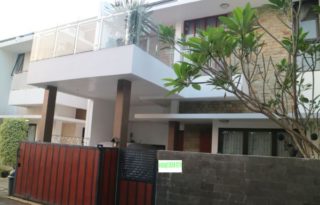 Dijual Rumah Bagus Siap Huni Lokasi Strategis di Bintaro Tangerang PR1649