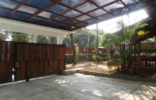 Dijual Rumah Luas dan Tingkat di Jalan Ismaya Cinere, Depok AG1201