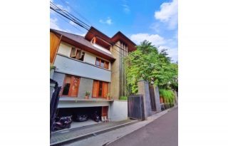 Dijual Rumah Tropical di Pejaten Barat, Jakarta Selatan AG1260