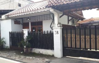 Dikontrakkan ex Salon / Kantor di Duren Tiga Selatan, Jakarta Selatan PR1821