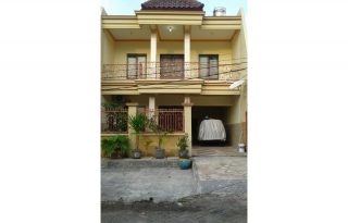 Dijual Rumah Tingkat Strategis di Rungkut, Surabaya PR1898