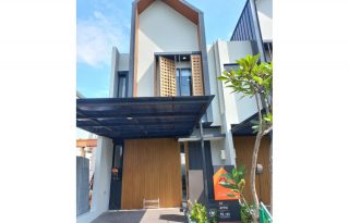 Rumah 3 Lantai Attic Rooftop Mahakam The Signature – Jakarta Garden City MD938