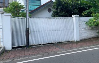 Jual Rumah Menteng Rumah Hobby Bergaya Seniman SHM LT 386/ LB 411, Dkt Sarinah Thamrin Jkt Pusat PR1939